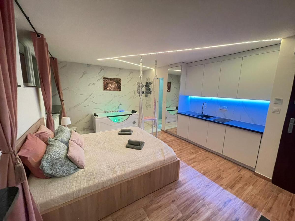 YOURAPART JACUZZI przy ZAMKU KRÓLEWSKIM Varsovia Exterior foto